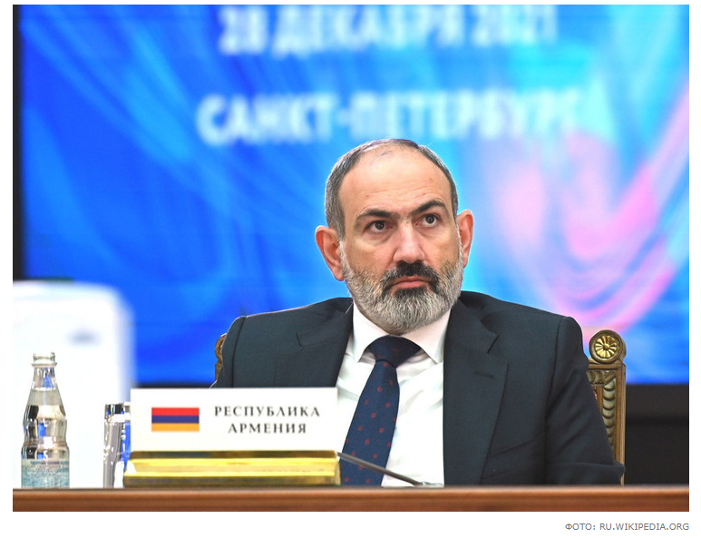 «Надо уступить в одностороннем порядке»: Пашинян сдает территории по просьбе Запада