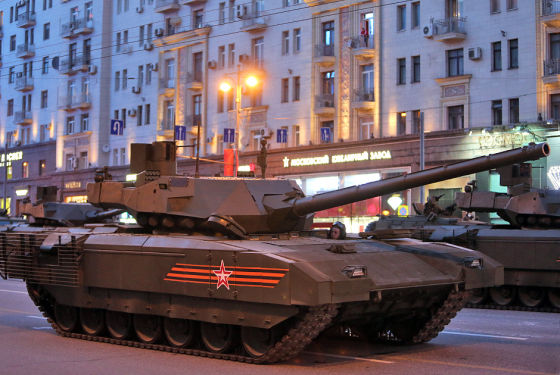 Первые танки нового поколения Т-14 "Армата" поступят на вооружение 1-го гвардейского танкового полка Таманской дивизии