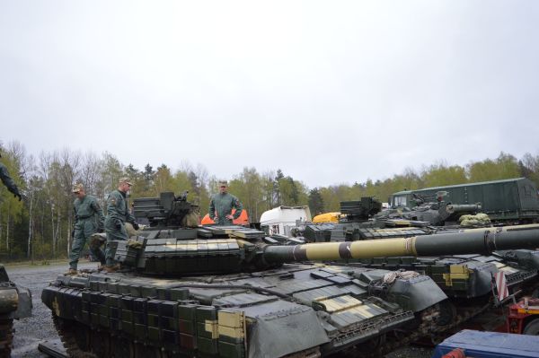 Украинцы заняли предпоследнее место в натовском танковом биатлоне