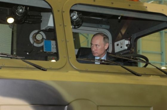 Путин 19 мая подведет в Сочи итоги серии совещаний по военной тематике