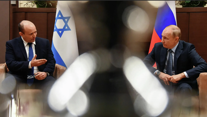 Экс-премьер Израиля рассказал об обещании Путина, после которого Зеленский "вернулся в офис"