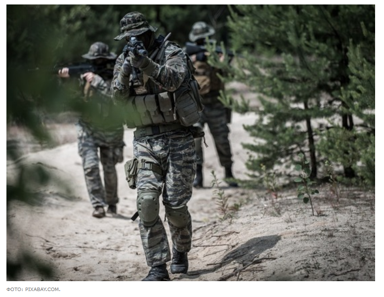 FA предложил создать аналог НАТО для ввода западных войск на Украину
