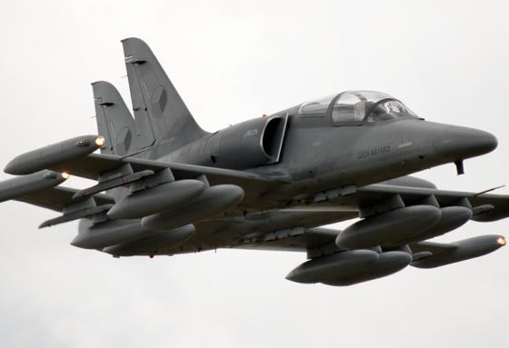 Американцы купили лишние чешские учебно-боевые самолеты