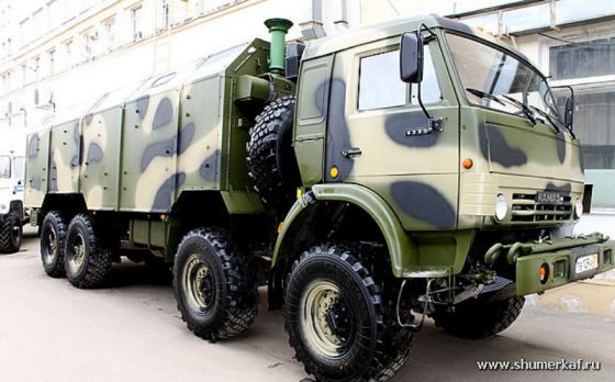 Автомобильный парк российской военной базы в Армении пополнился Мустангами 