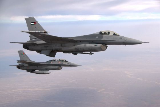 Иорданский F-16 сбил сирийский беспилотник?