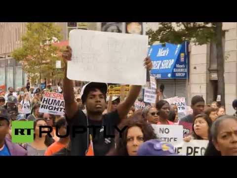В США жители продолжают протесты против полицейского произвола