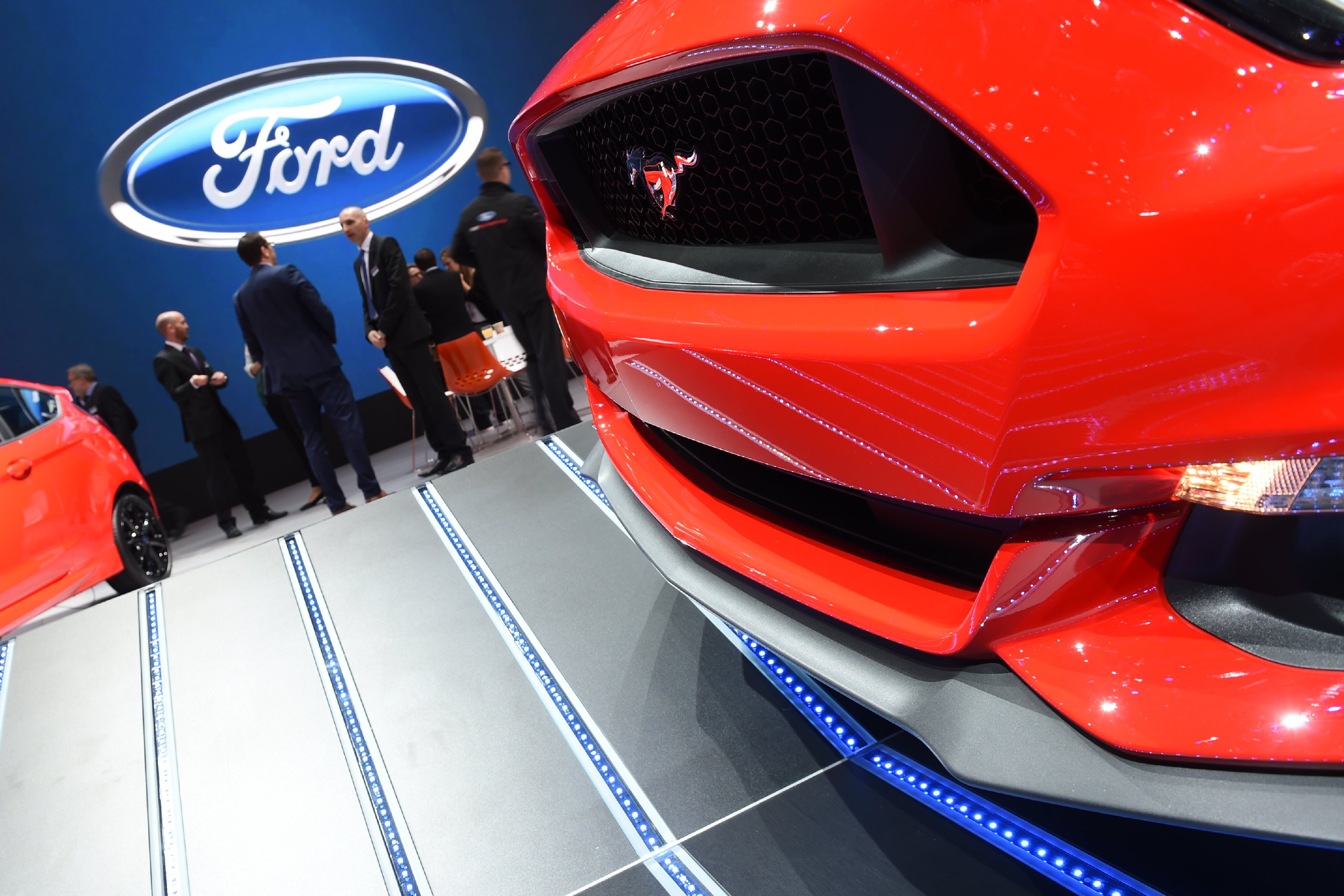 Ford   1,6     