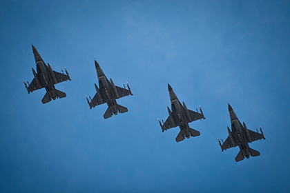        F-16