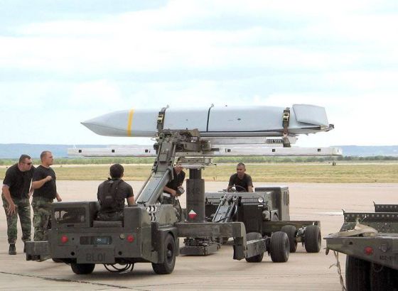      JASSM   F-16