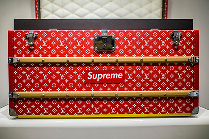 Supreme  Louis Vuitton    68  