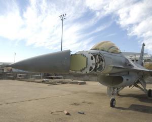         F-16