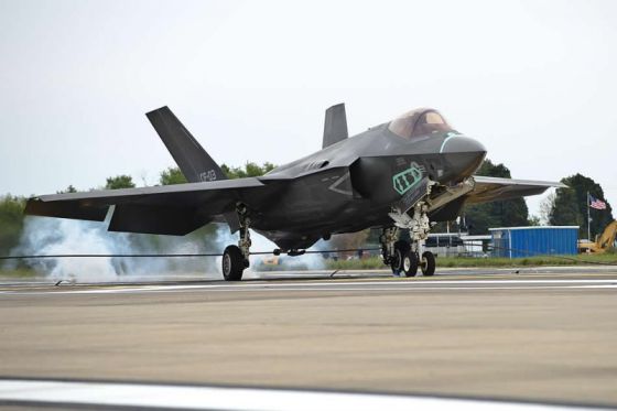 Lockheed Martin      F-35   