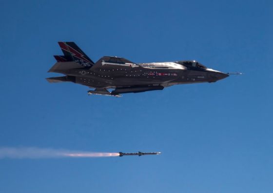    F-35   