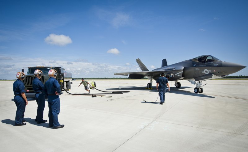   F-35    ?