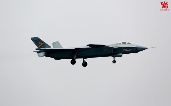  J-20   