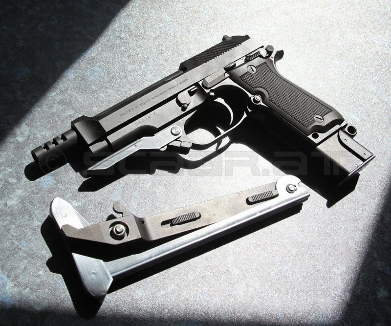   Beretta 93R