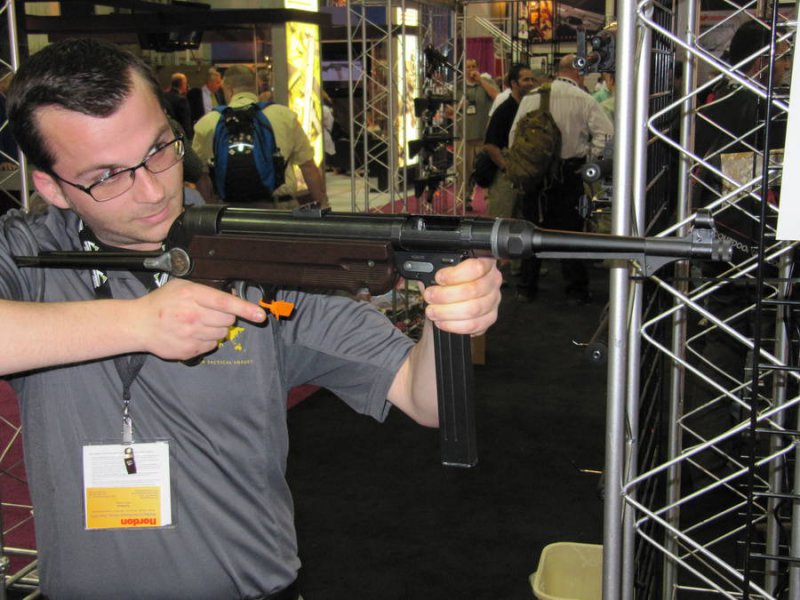  GSG    GSG-Mp40