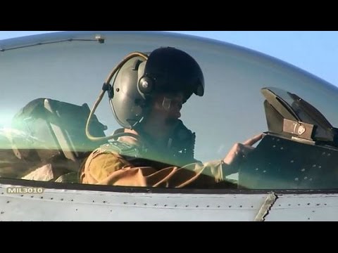   F-16     