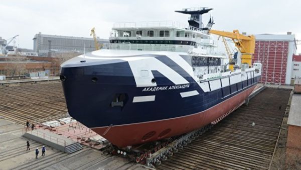 Торжественная церемония вывода из эллиинга новейшего океанографического исследовательского судна Академик Александров в Северодвинске Торжественная церемония вывода из эллиинга новейшего океанографического исследовательского судна Академик Александров в Северодвинске