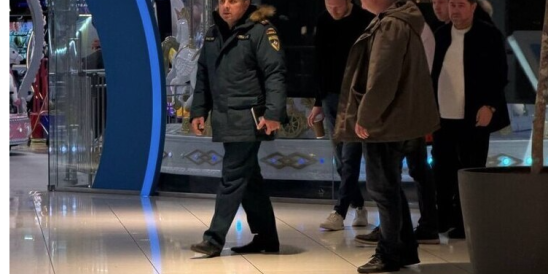 МЧС работает на месте поджога кинотеатра в ТЦ «Авиапарк»